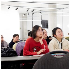 Undergraduate vs graduate entry medicine pathway comparison